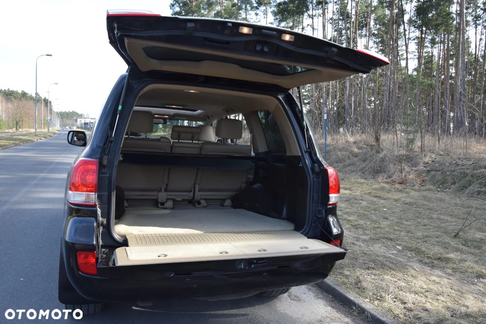 Toyota Land Cruiser LC 4.5 D-4D Prestige Platinium - 28