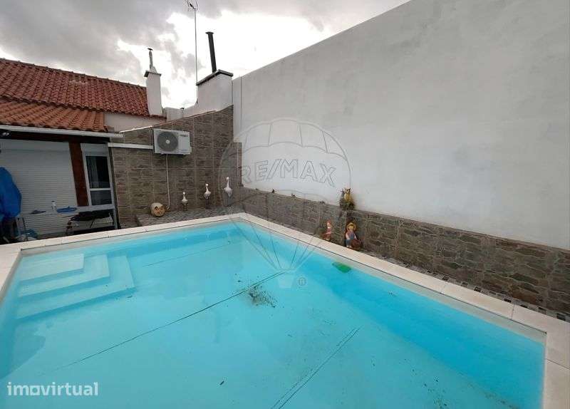 Moradia T3 com piscina - Grande imagem: 2/2