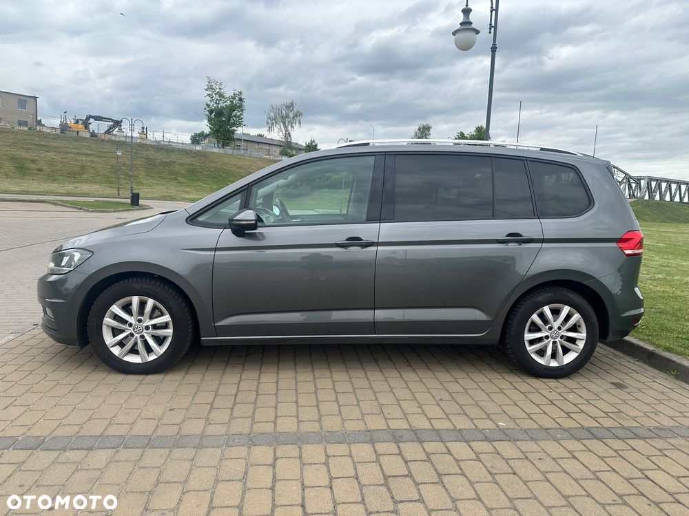 Volkswagen Touran 2.0 TDI BMT Comfortline Plus DSG - 4