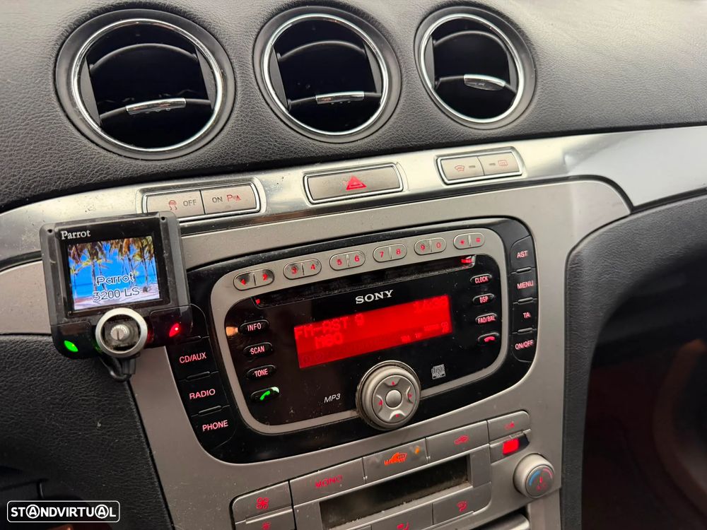 Ford S-Max 2.0 TDCi Titanium 7L - 8