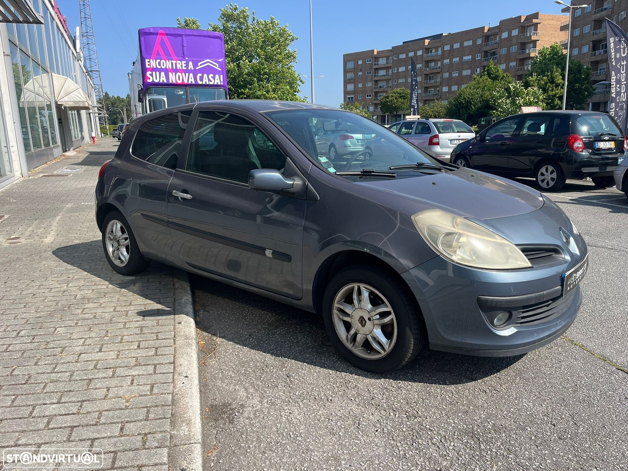 Renault Clio 1.2 Confort Authentique GPL - 4