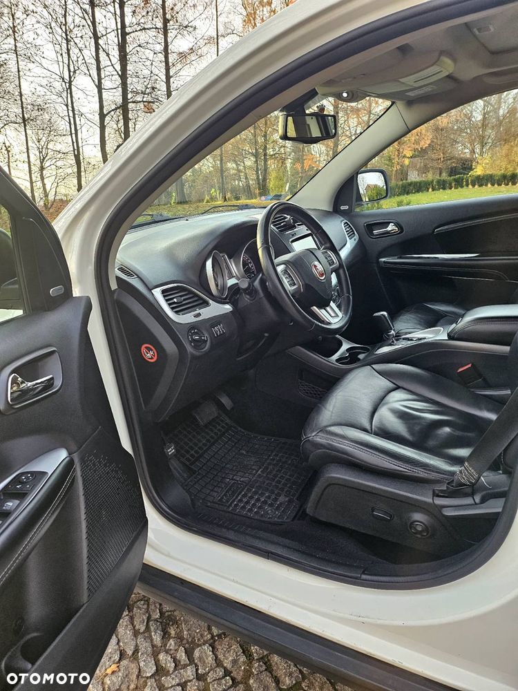 Fiat Freemont 2.0 Multijet Lounge AWD - 25