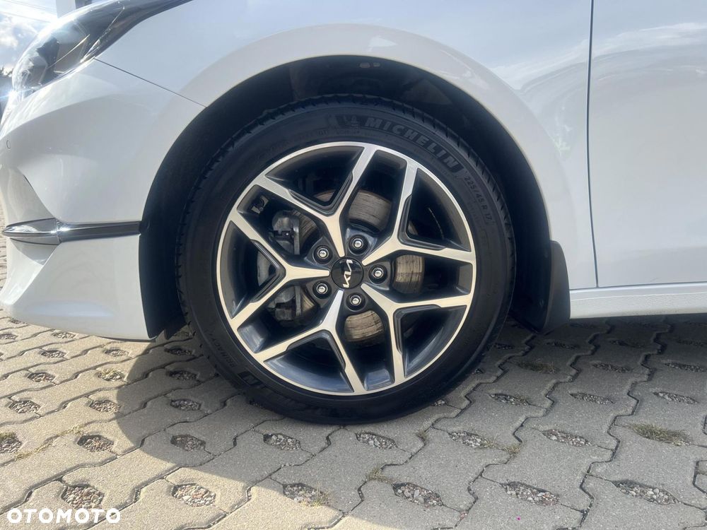 Kia Ceed 1.5 T-GDI Tribute DCT - 19