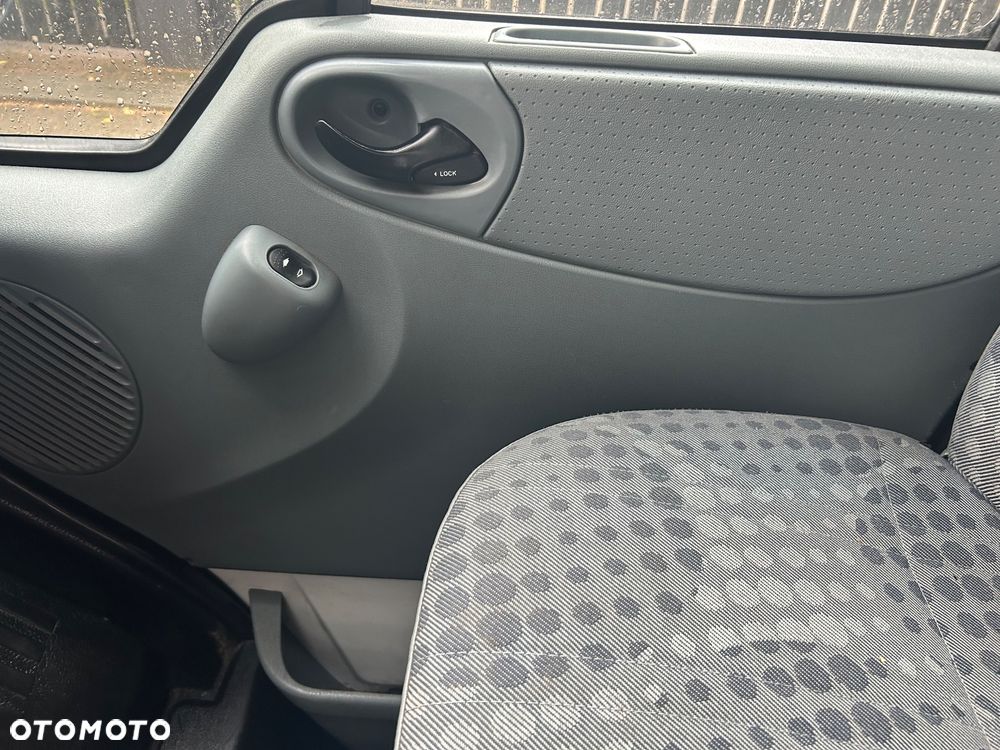 Ford Transit - 19