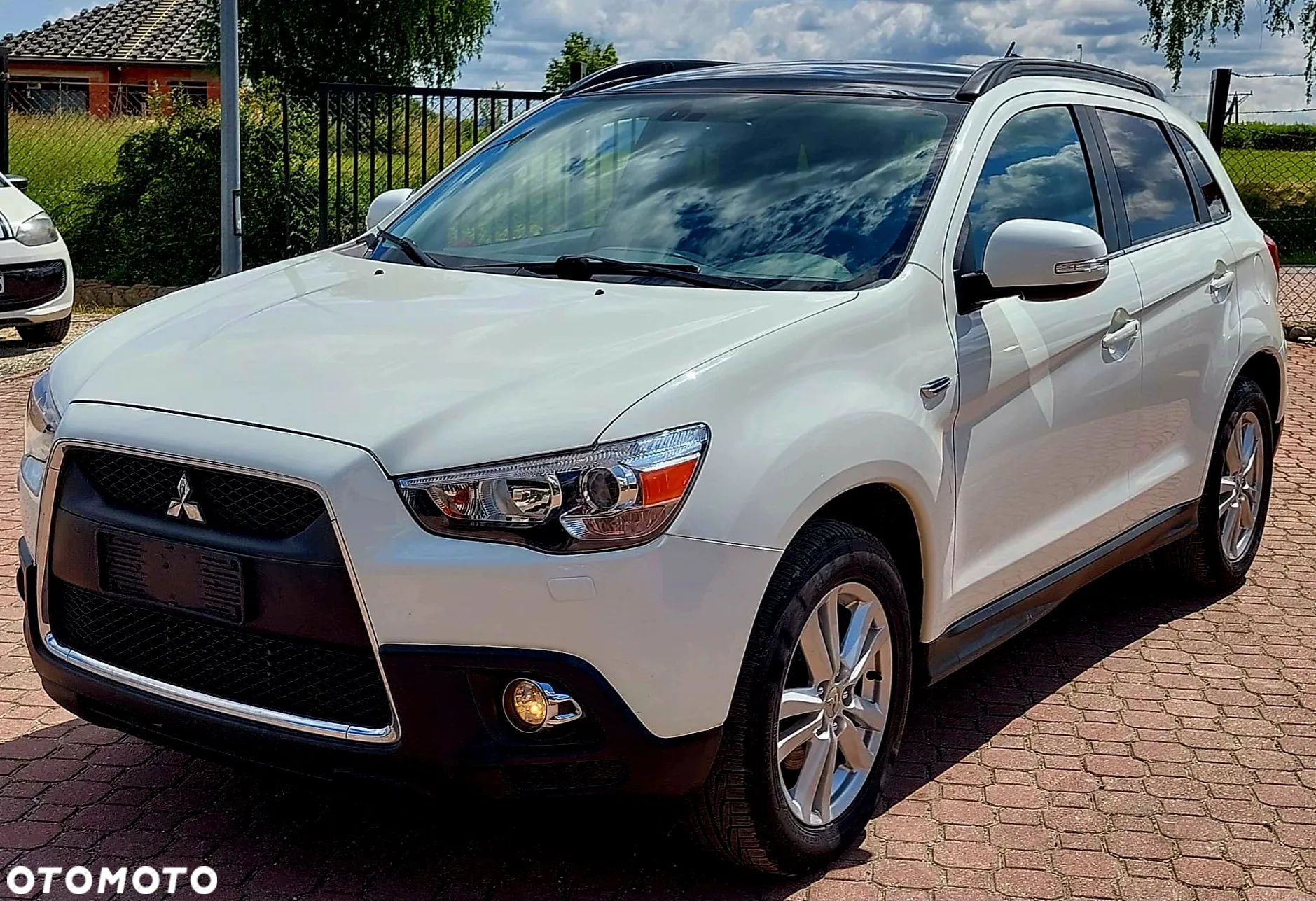Mitsubishi ASX 1.8 DI-D 4WD Intense - 1