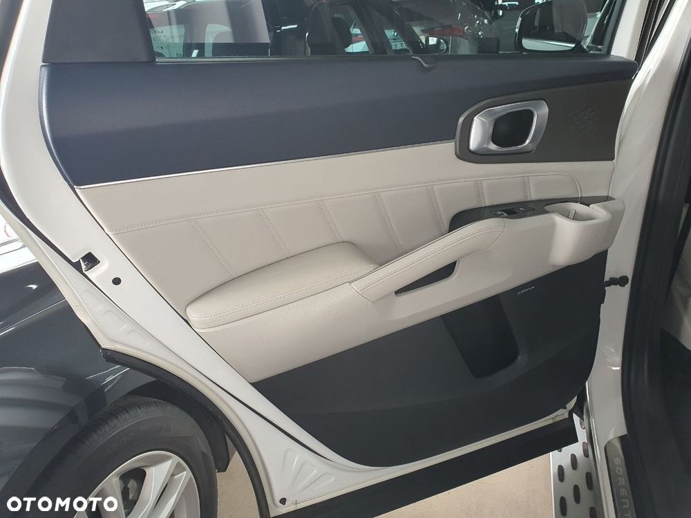 Kia Sorento - 24