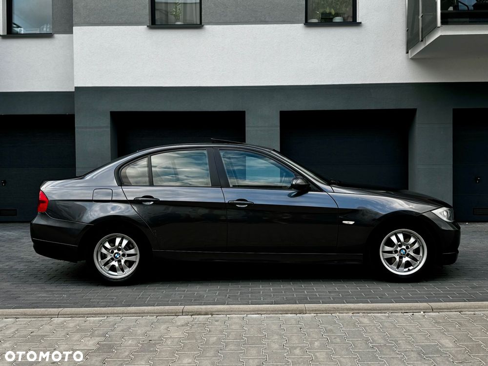 BMW Seria 3 318d - 8