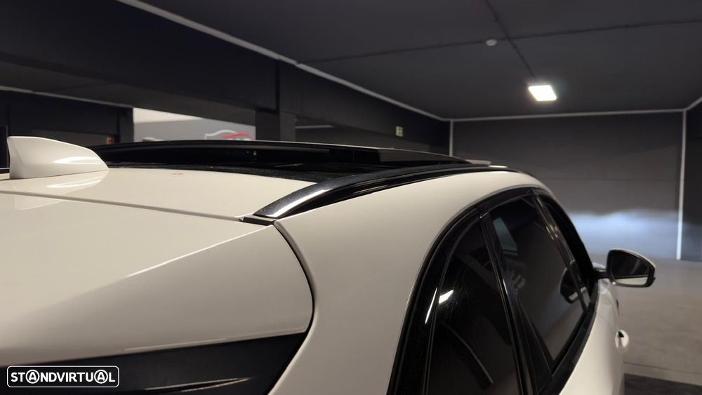 Jaguar F-Pace 2.0 i4D R-Sport AWD Aut. - 24