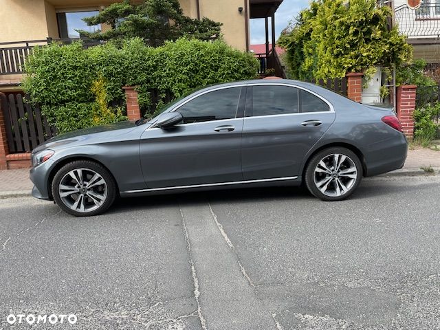Mercedes-Benz Klasa C 300 9G-TRONIC Edition - 4