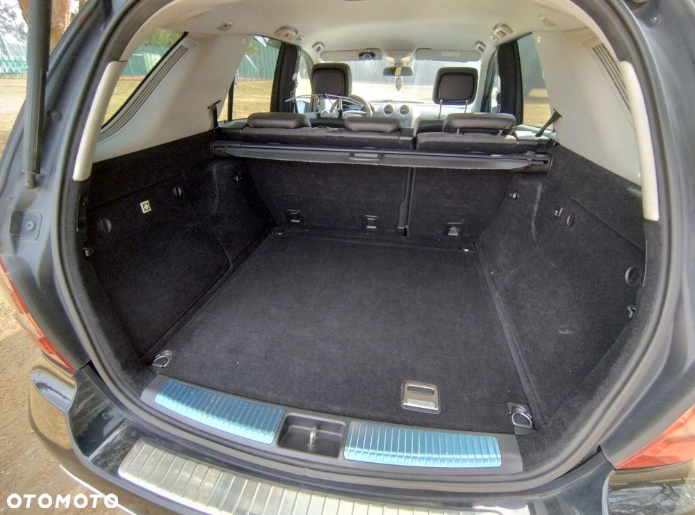 Mercedes-Benz ML - 33