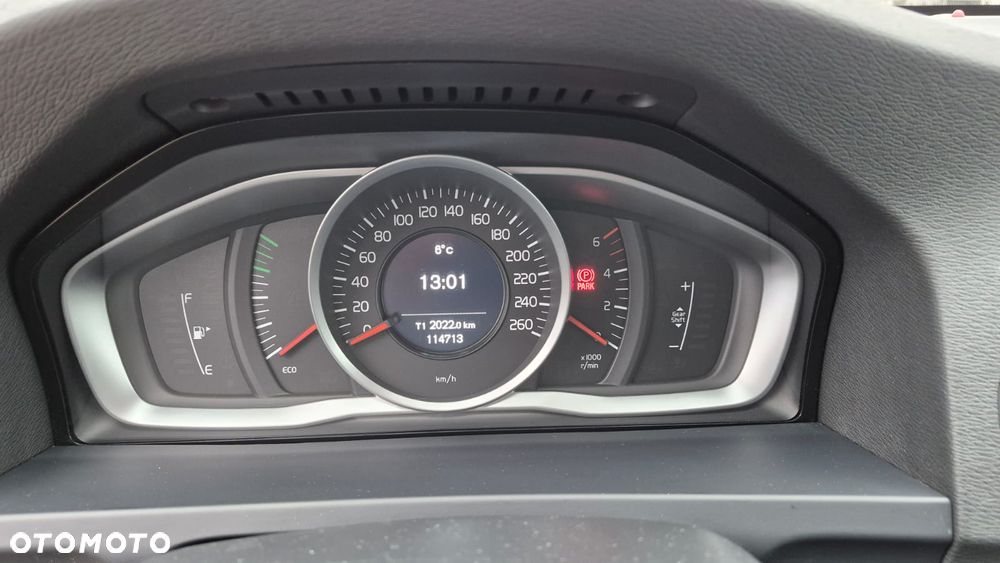 Volvo S60 D3 Drive-E Summum - 11