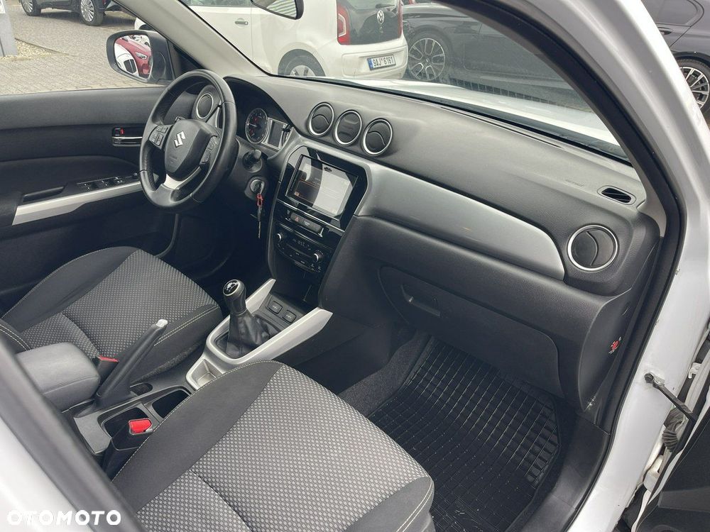 Suzuki Vitara 1.6 (4x2) Comfort - 12
