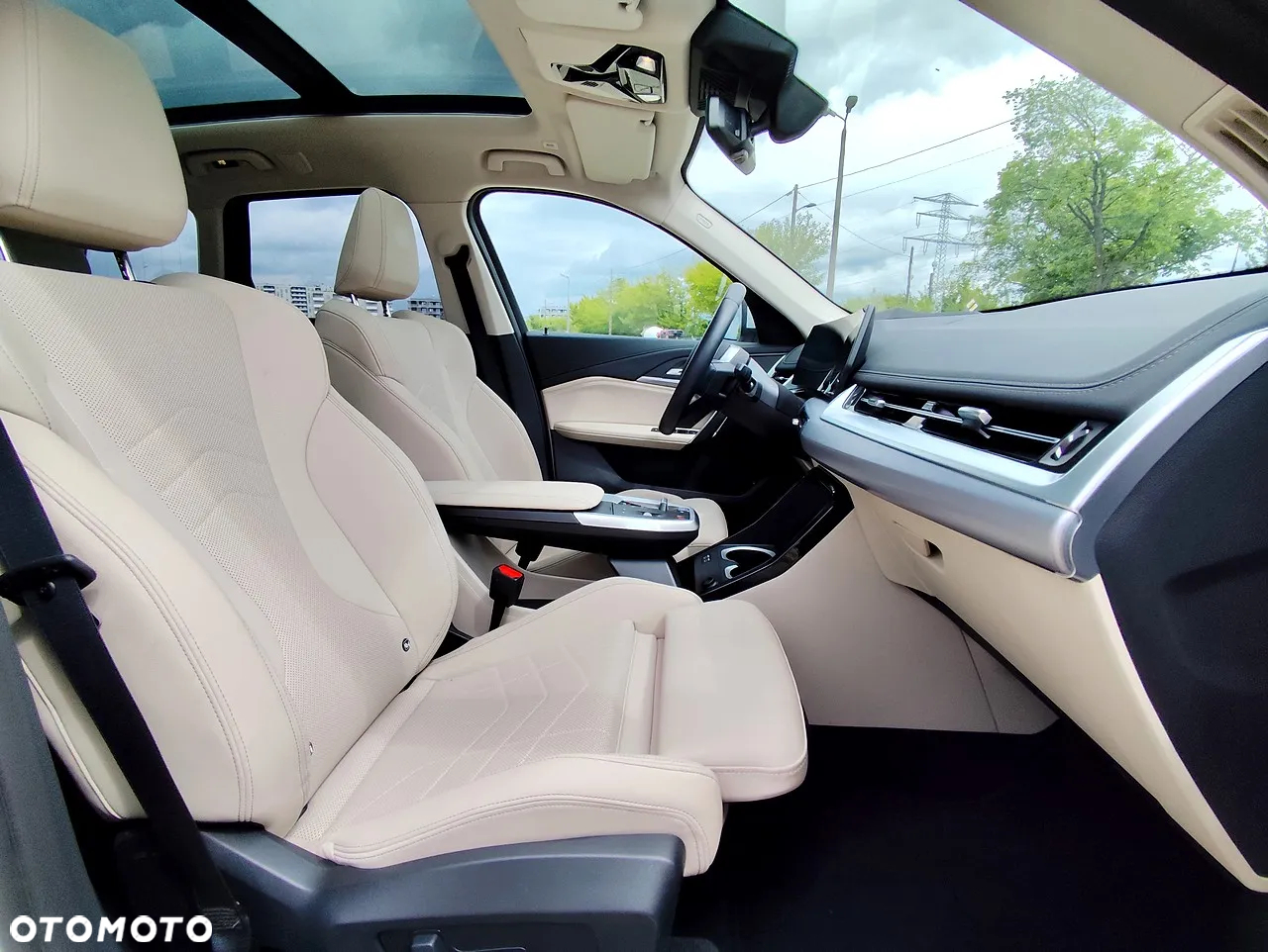 BMW iX1 xDrive30 66.5kWh xLine - 10