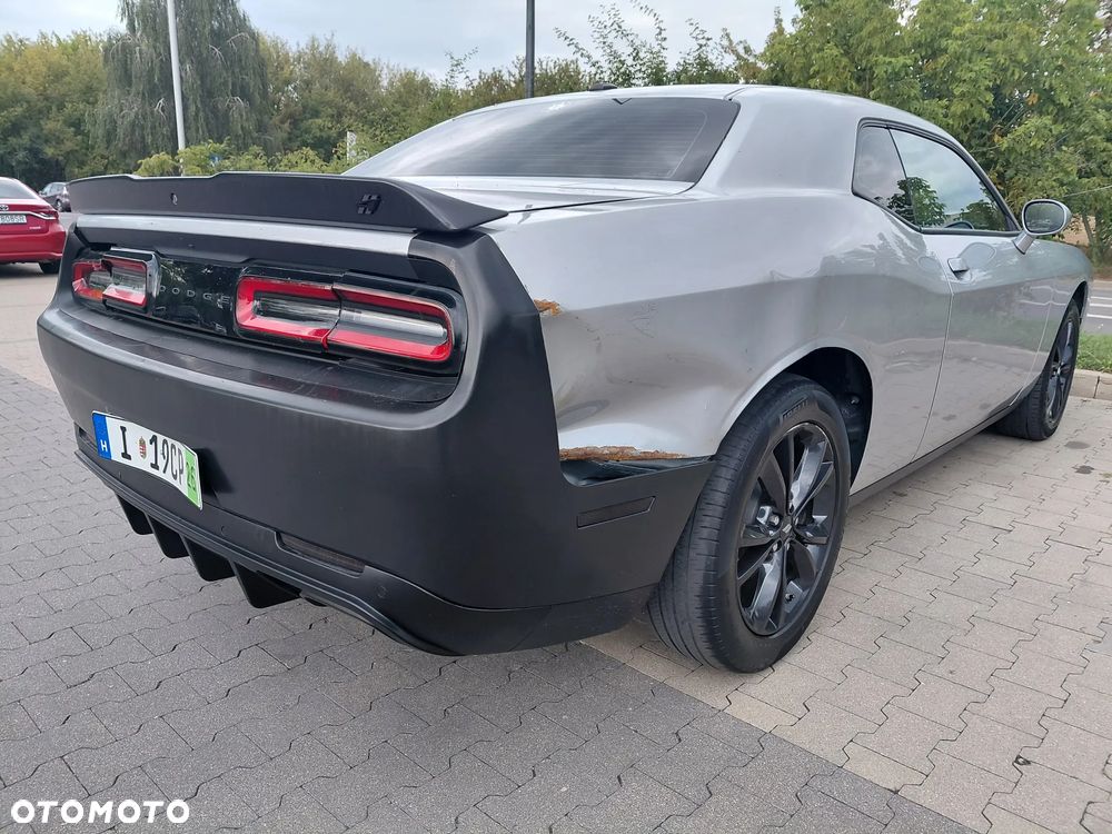 Dodge Challenger - 20