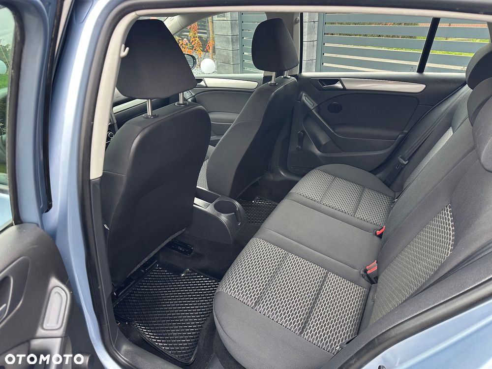 Volkswagen Golf - 15
