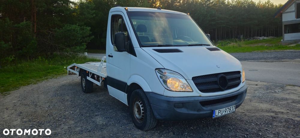 Mercedes-Benz Sprinter - 2