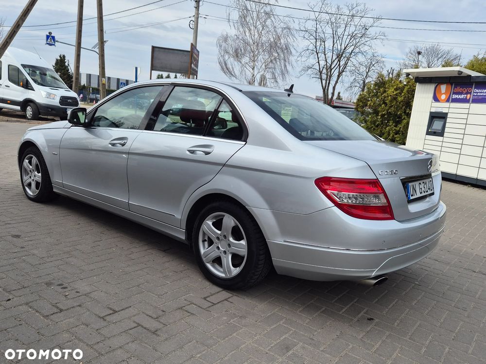 Mercedes-Benz Klasa C 220 CDI Avantgarde - 9