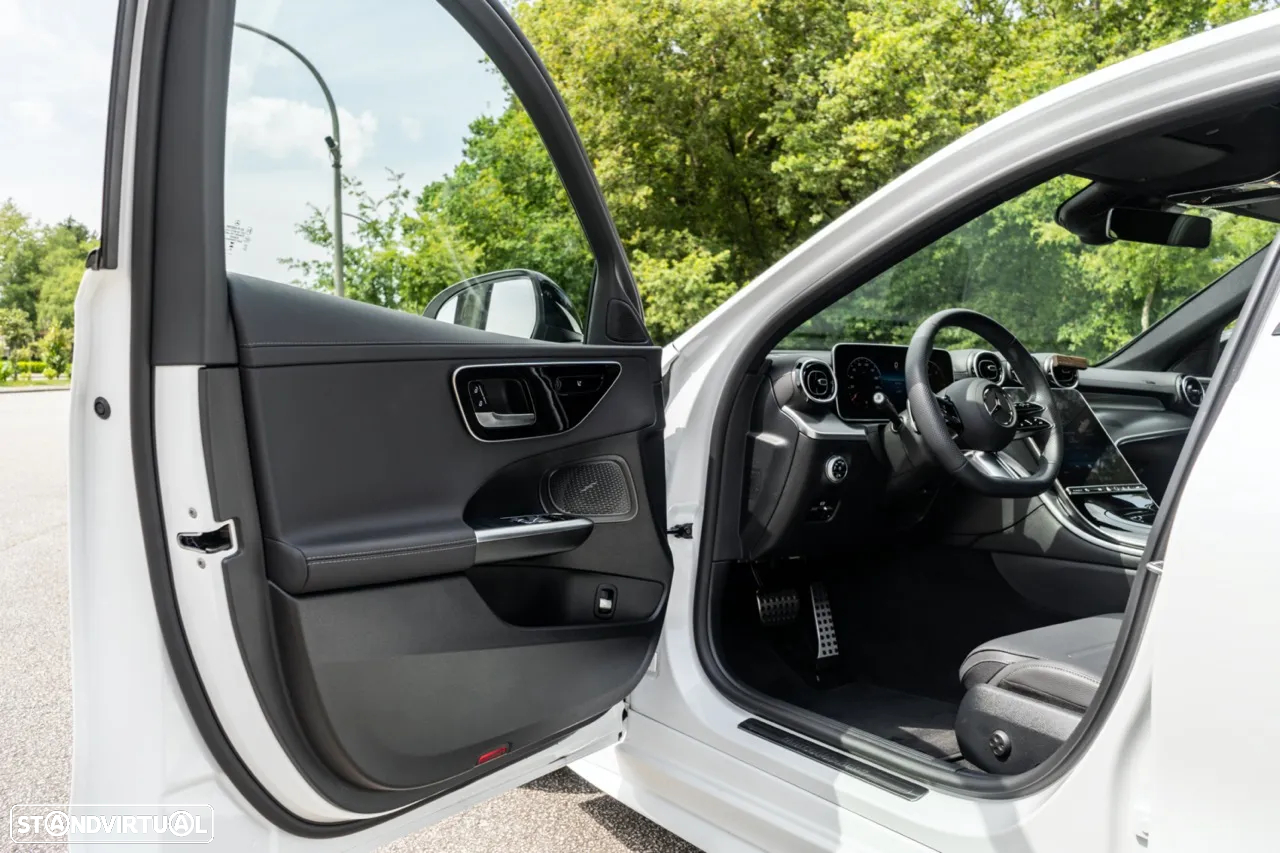 Mercedes-Benz C 300 d - 24