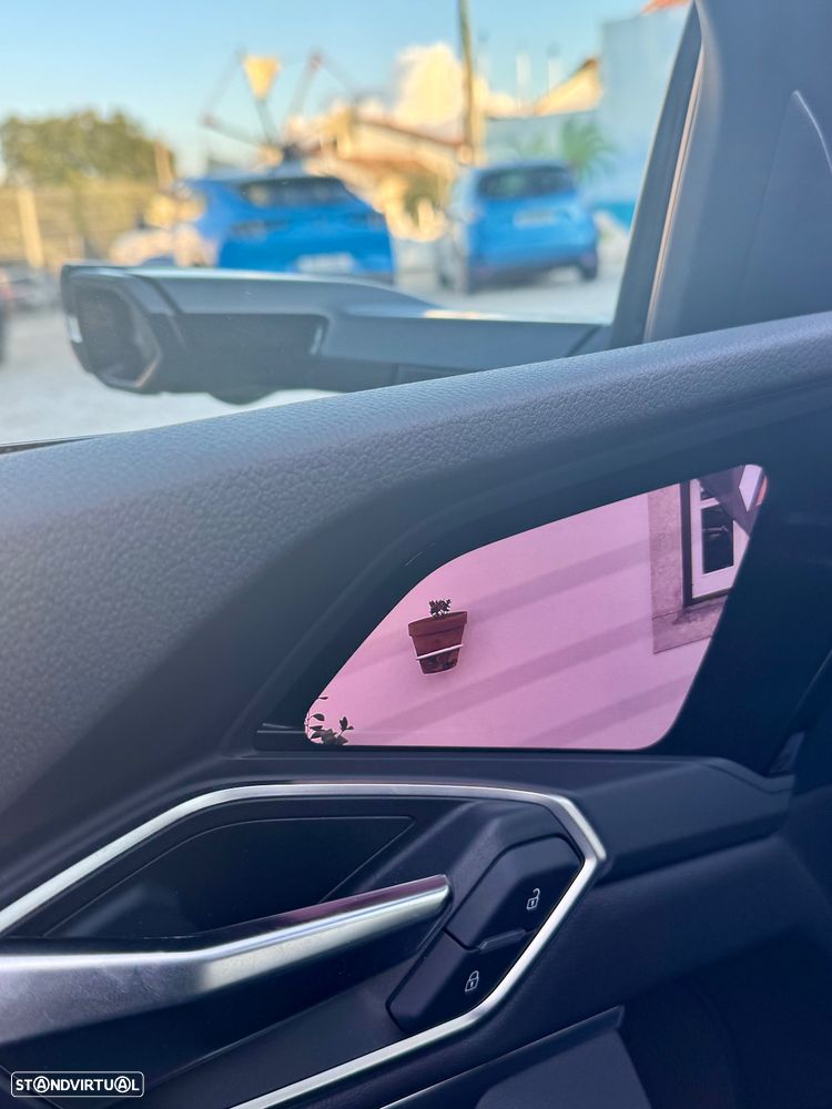 Audi Q8 e-Tron 55 quattro advanced - 12