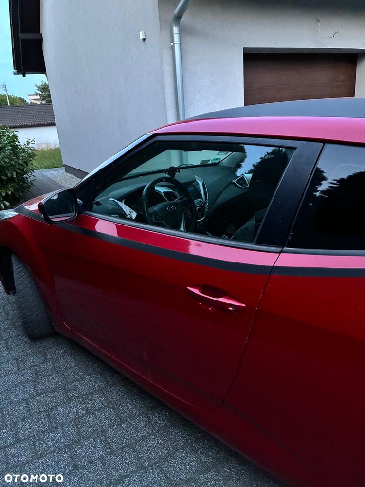 Hyundai Veloster 1.6 GDI Style - 30