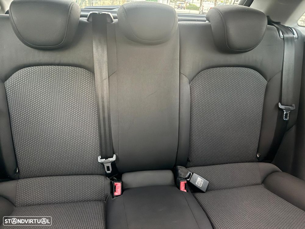 Audi A1 1.4 TDI S-line - 10