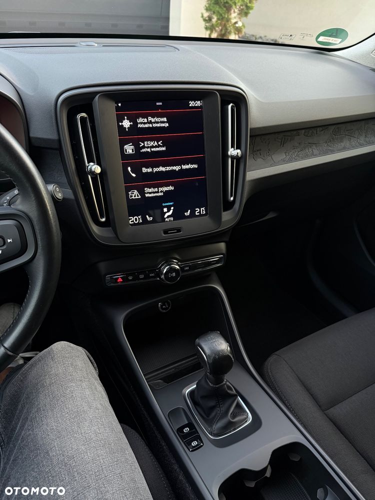 Volvo XC 40 D3 SCR Momentum - 22
