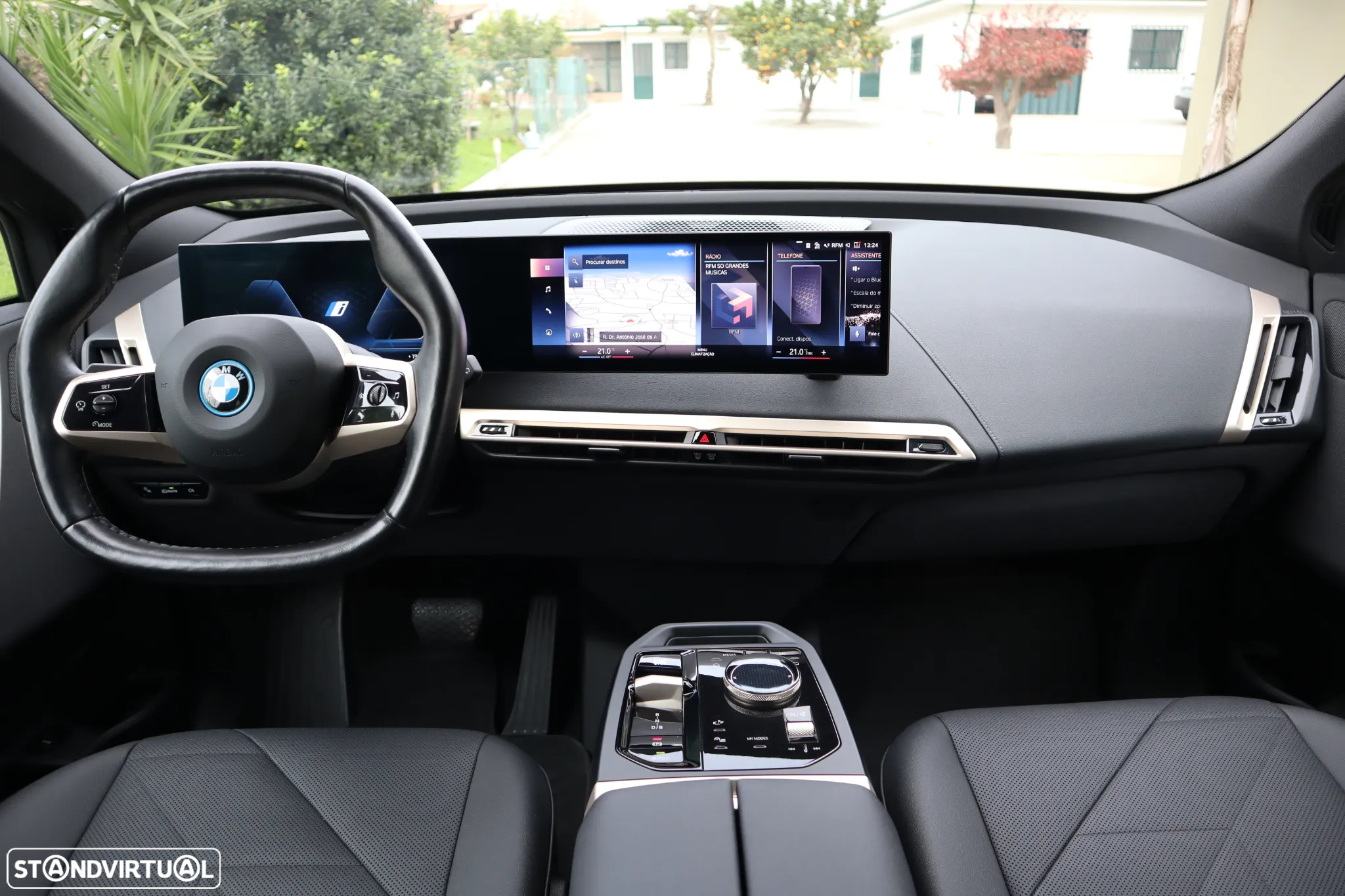 BMW iX xDrive 50 Pack Desportivo - 36