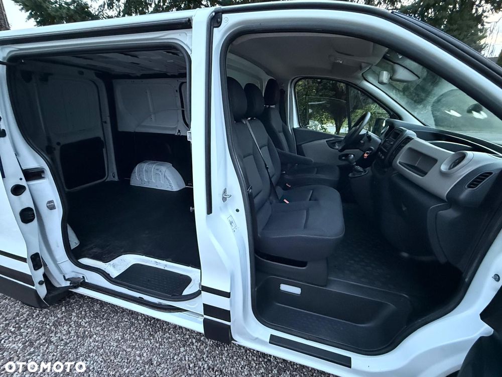 Renault Trafic - 16