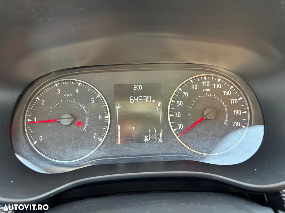 Dacia Logan TCe 90 MT6 Comfort - 14