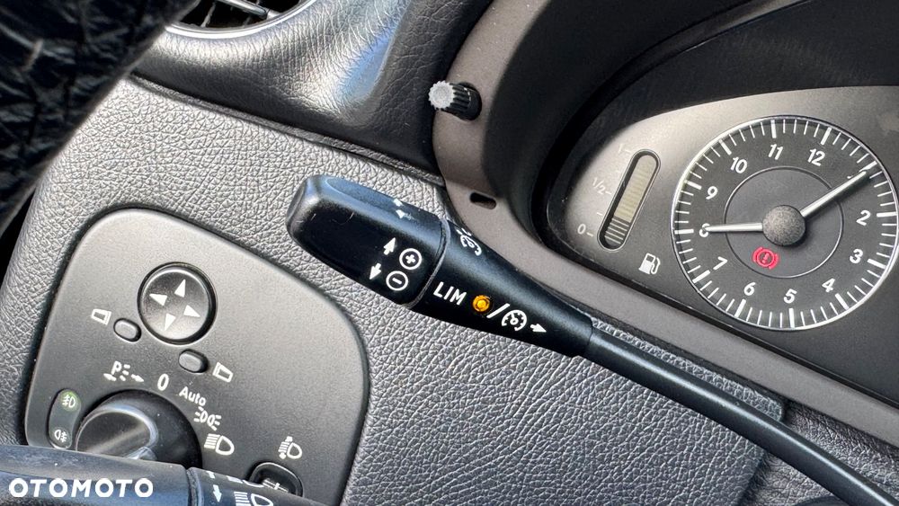 Mercedes-Benz CLK - 22