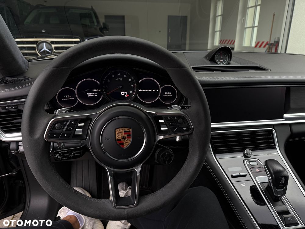 Porsche Panamera GTS GPF Sport Turismo - 12