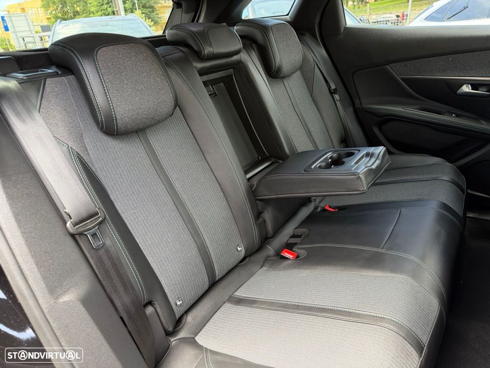 Peugeot 3008 1.6 Hybrid Allure e-EAT8 - 20