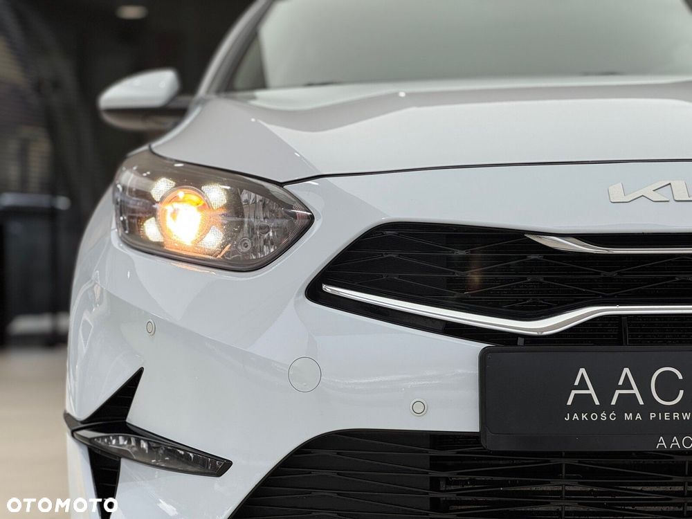 Kia Ceed 1.5 T-GDI M - 39