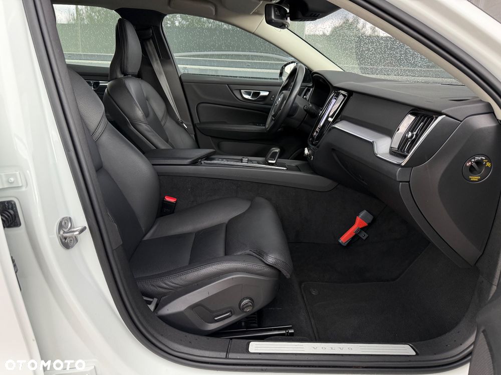 Volvo V60 B3 B Geartronic RDesign - 22