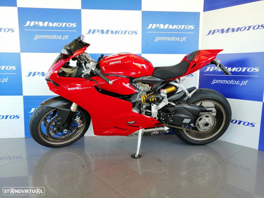 Ducati 1199 Panigale - 1