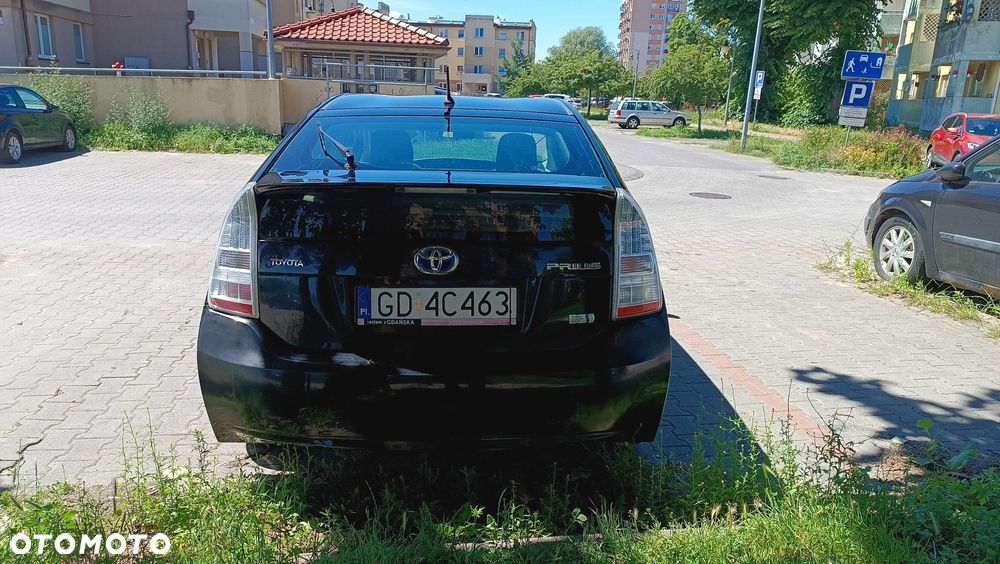 Toyota Prius - 5