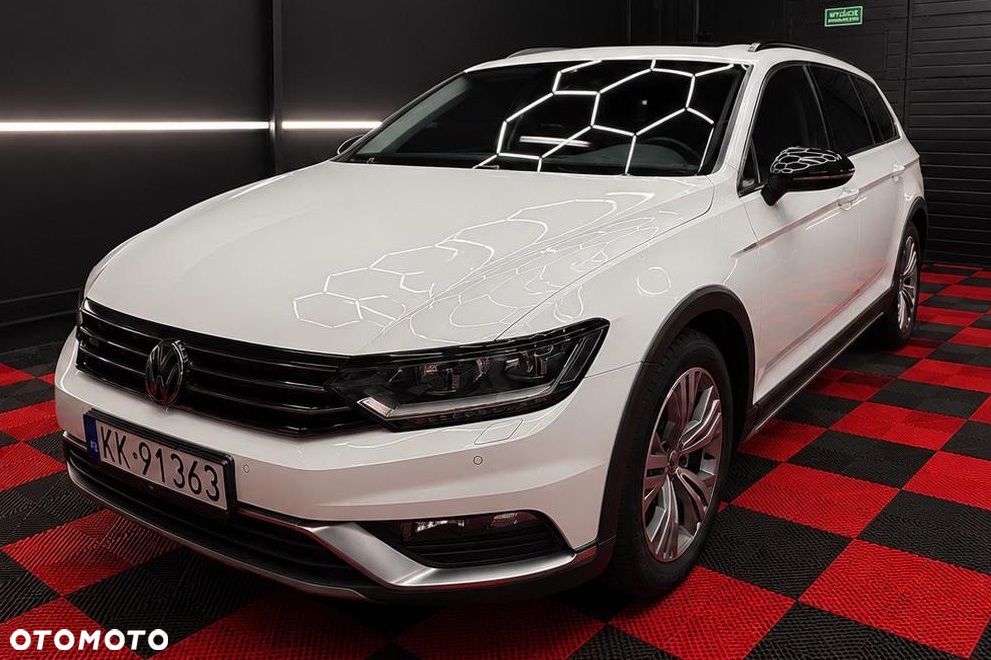 Volkswagen Passat Alltrack - 1