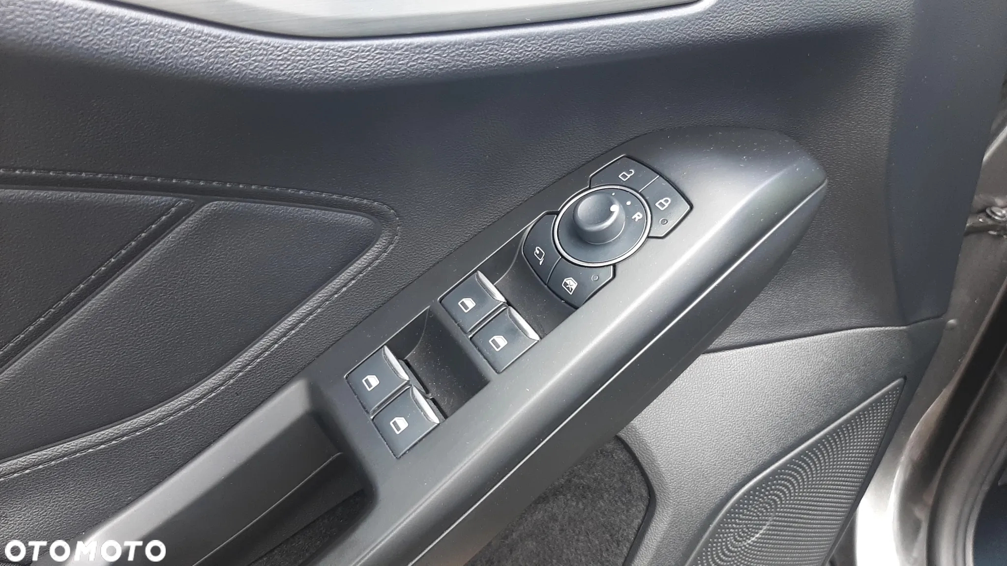 Ford Focus 1.5 EcoBlue Titanium - 11