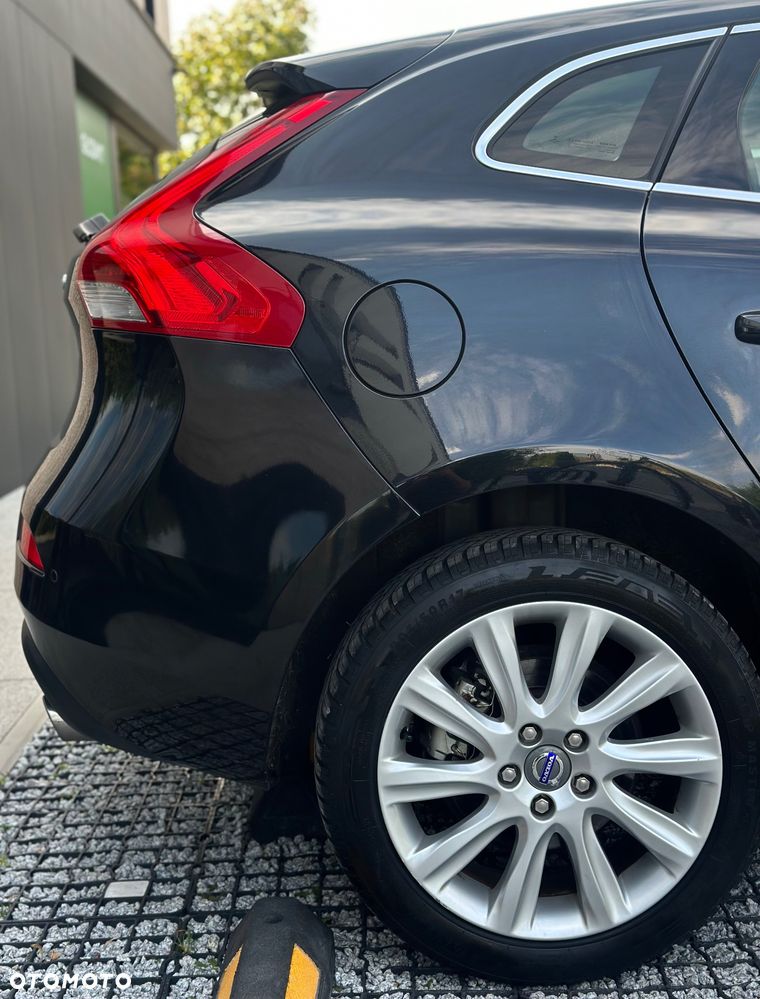 Volvo V40 D4 Drive-E Momentum - 9