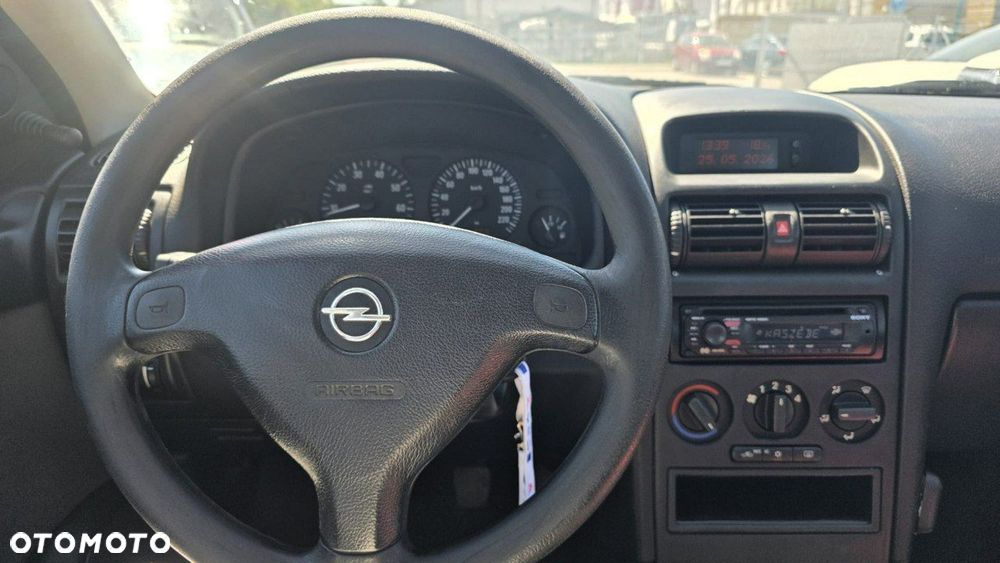 Opel Astra - 10