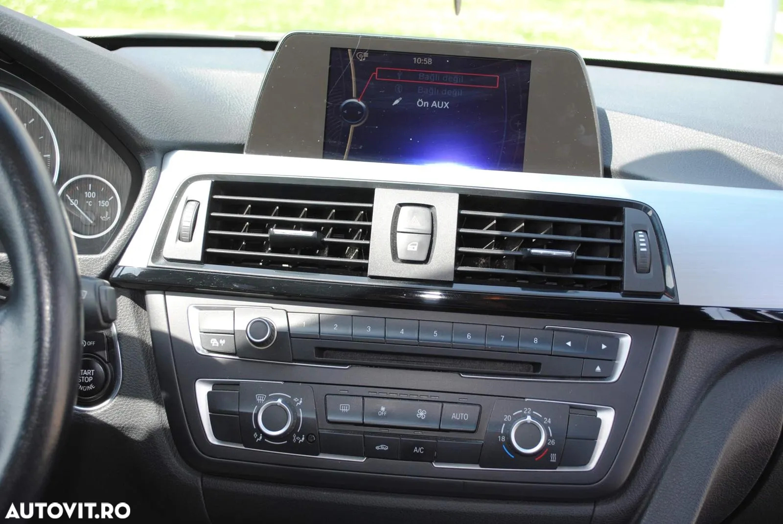 BMW Seria 3 320d Touring Aut. - 9