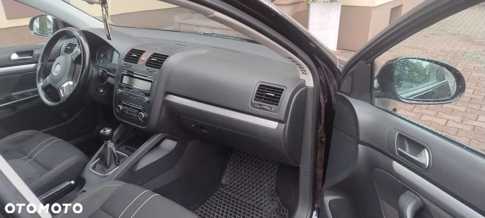 Volkswagen Jetta 1.6 TDI Comfortline - 5
