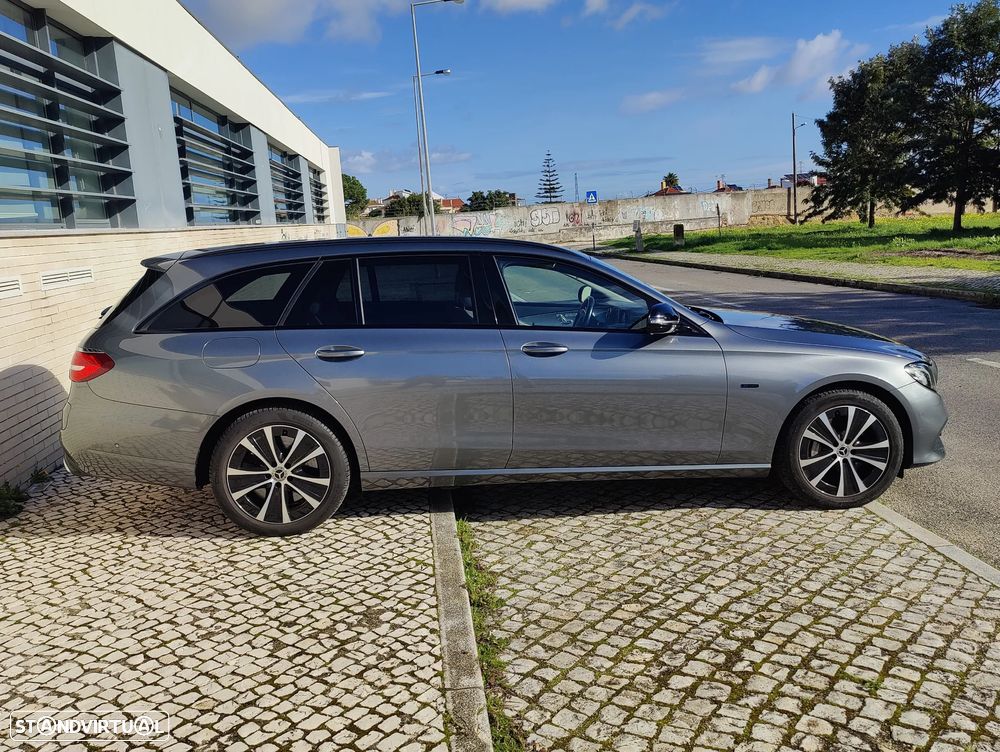 Mercedes-Benz E 300 de 9G-TRONIC Exclusive - 17