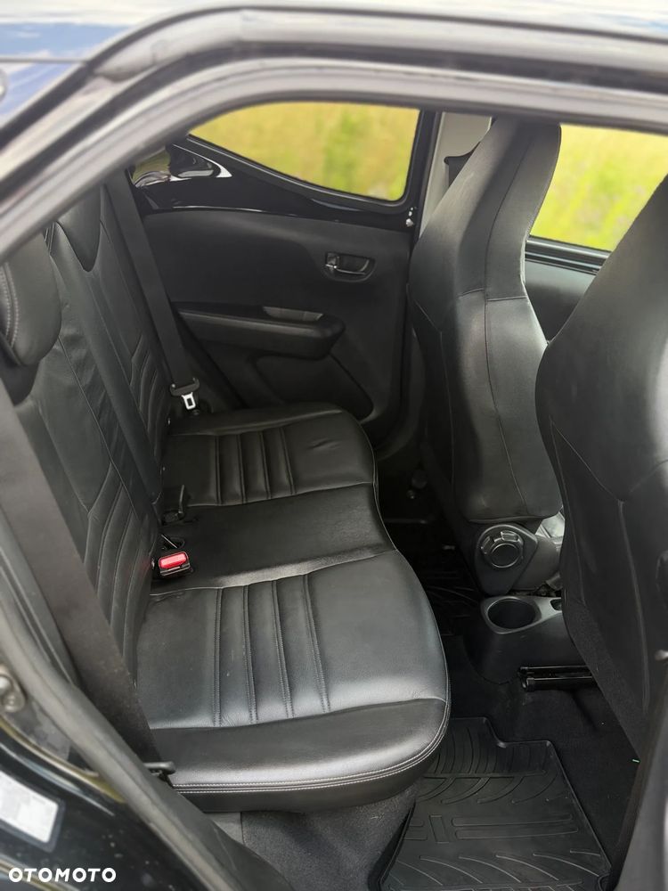Toyota Aygo x-clusiv - 29