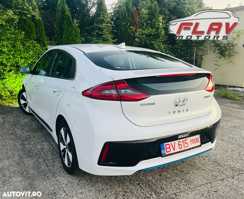 Hyundai IONIQ 1.6 GDI Premium - 3