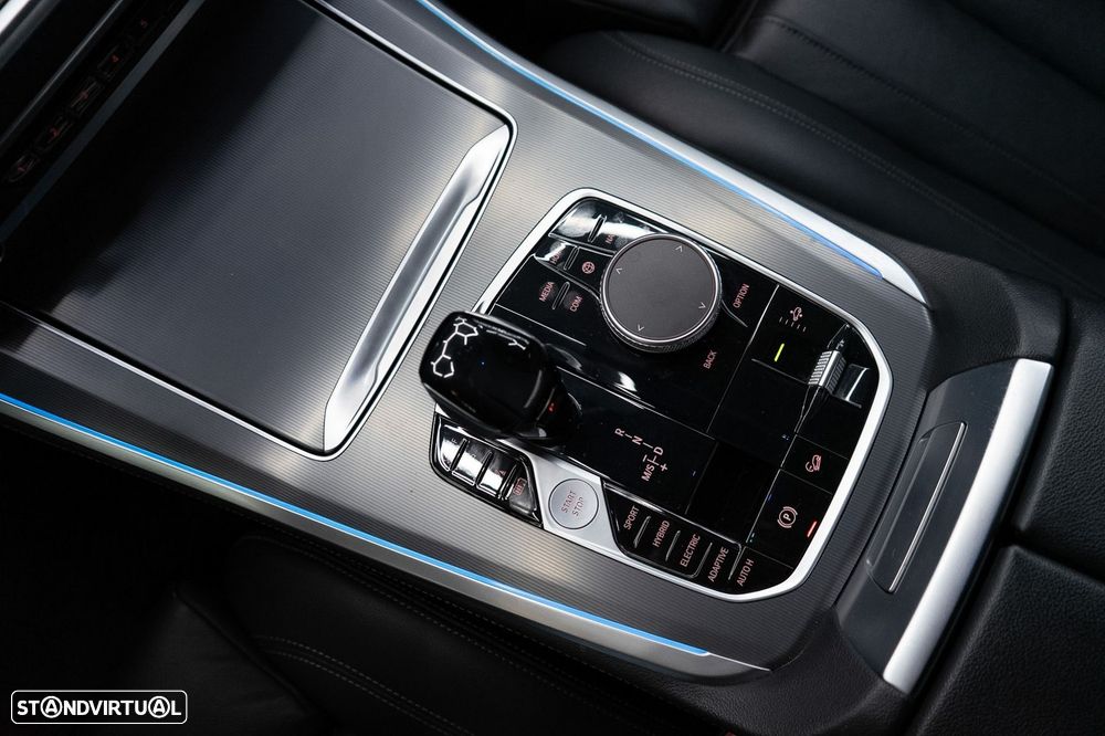 BMW X5 45 e xDrive Pack M - 27