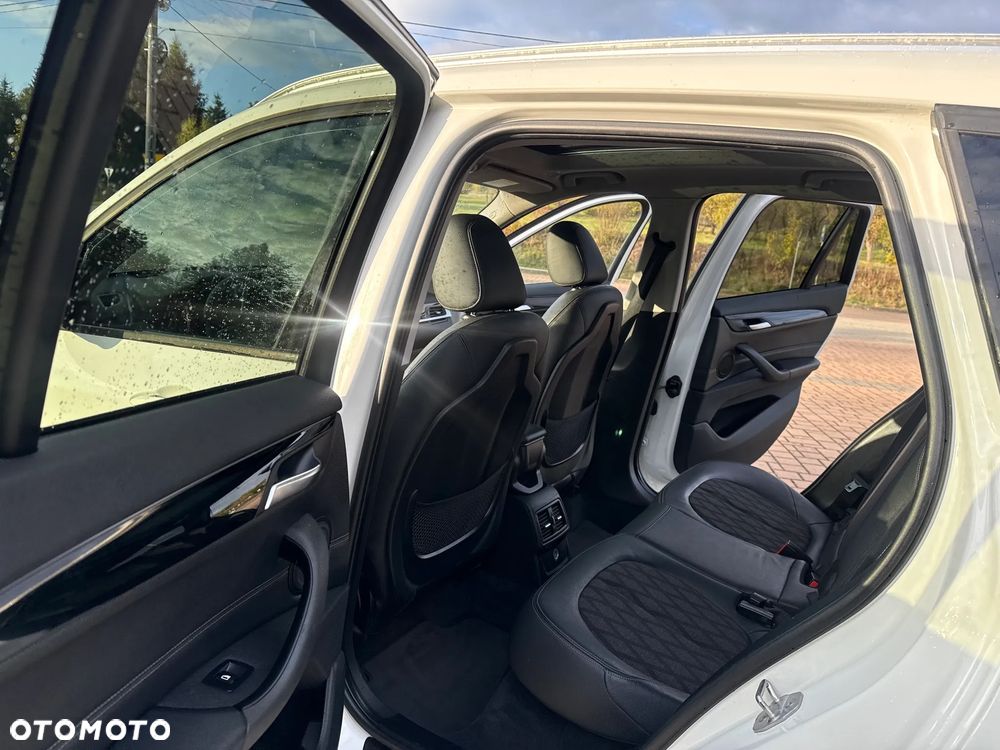 BMW X1 sDrive20d - 16