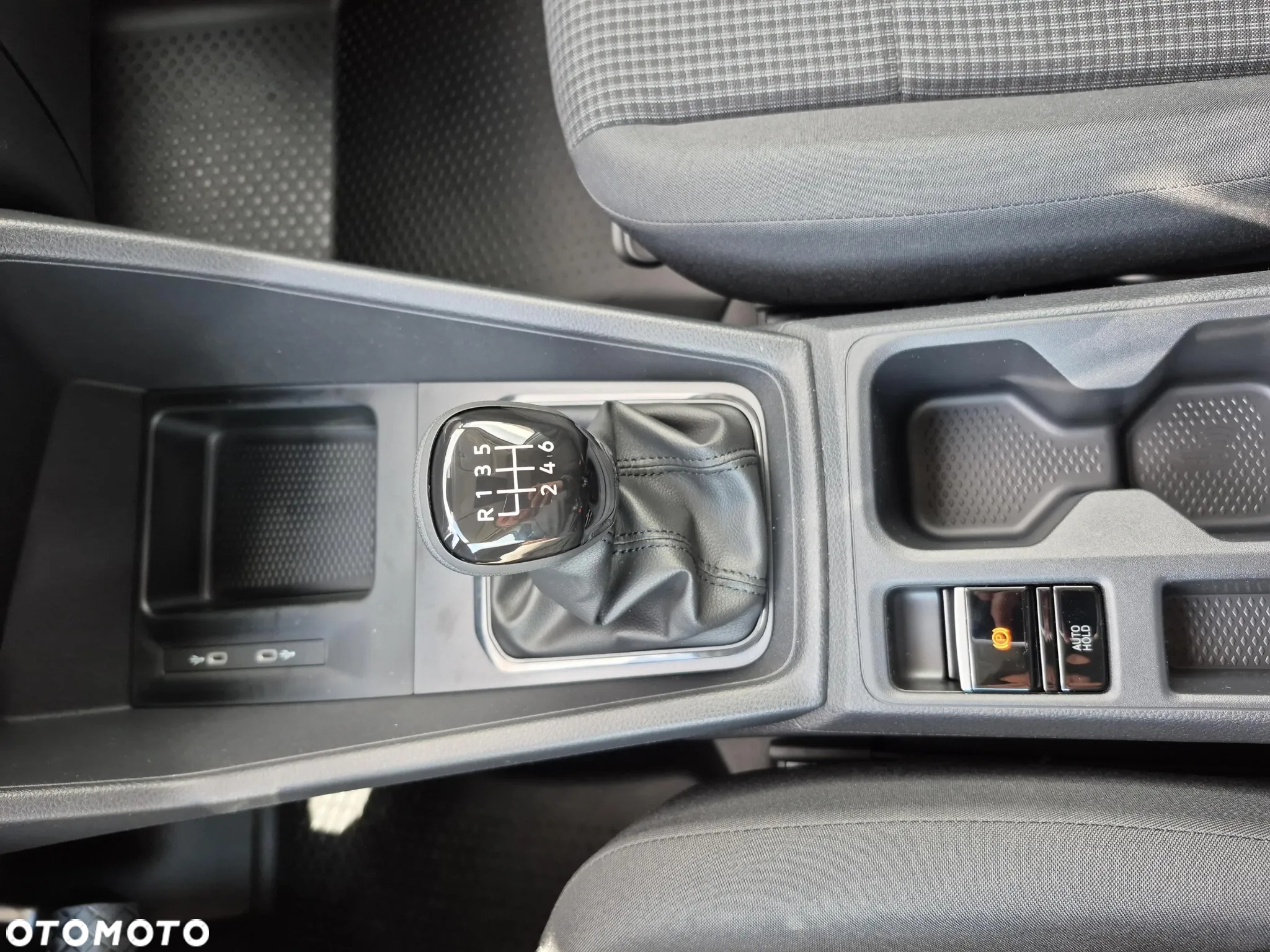 Volkswagen Caddy - 17