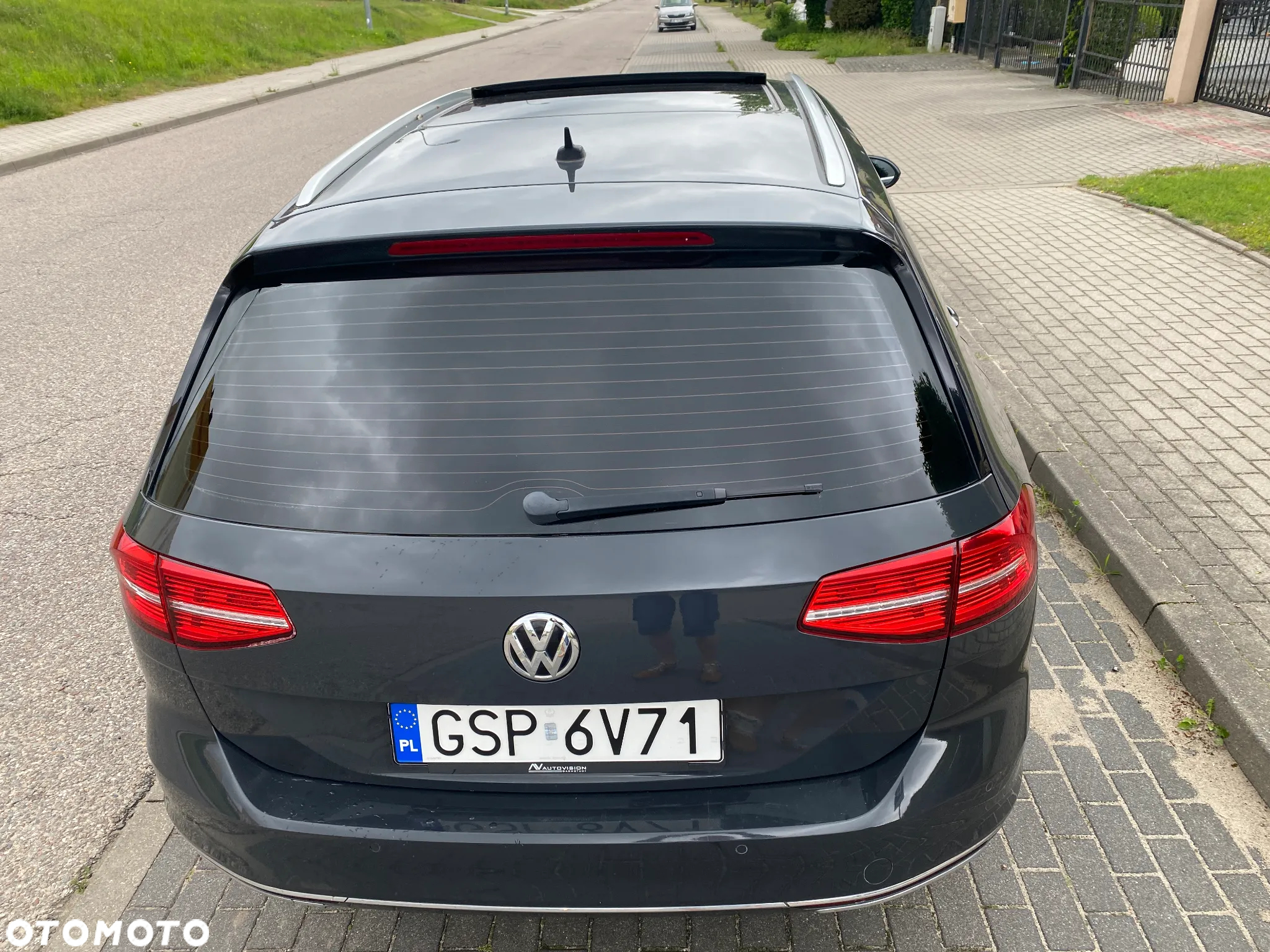 Volkswagen Passat 2.0 TDI 4Mot Elegance DSG - 14