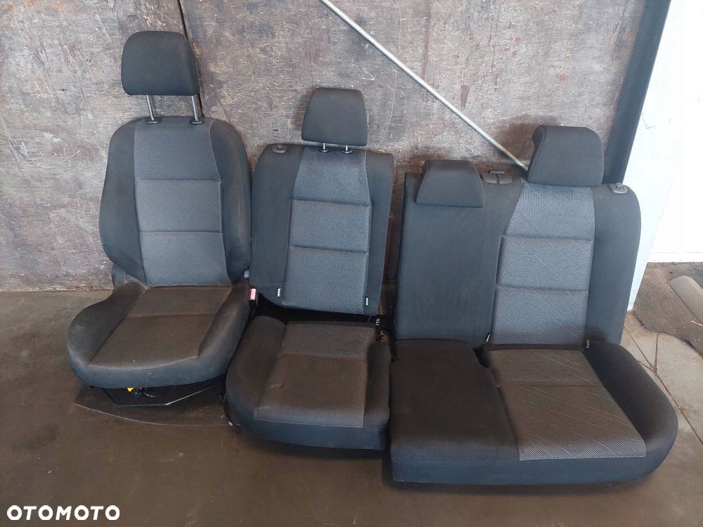FOTEL PRAWY PRZÓD + KANAPA TYŁ PEUGEOT 207 I - 1